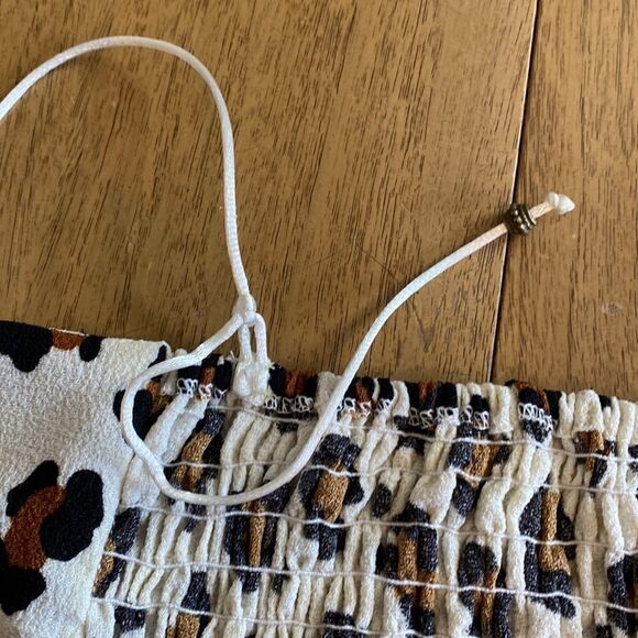 A. Line Animal Print Tie Front Crop Top Size Small - Picture 5 of 5